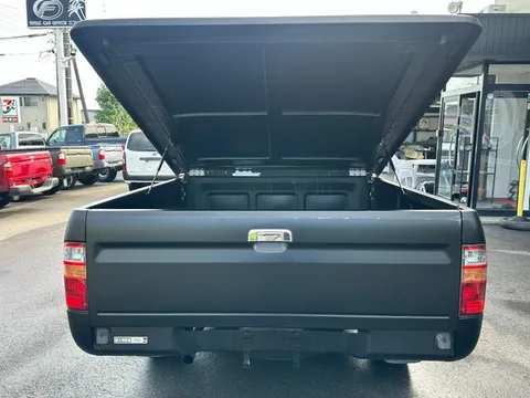 Toyota Hilux Sports Pick Up