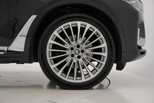 BMW BMW