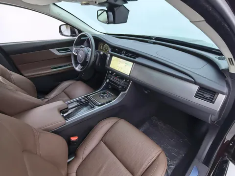 Jaguar XFL