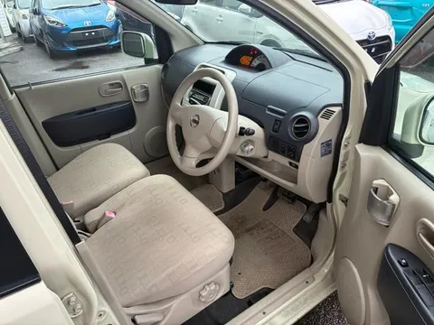 Nissan Otti