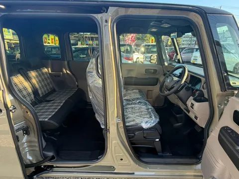 Honda N-BOX Joy