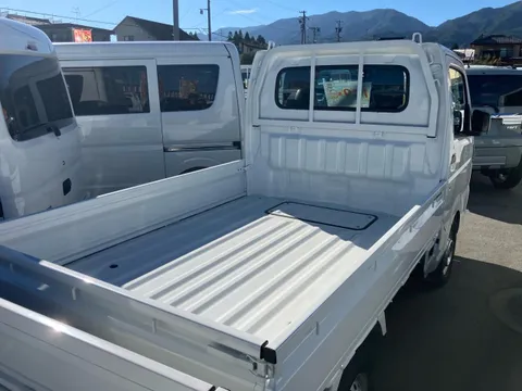 Nissan Clipper Truck