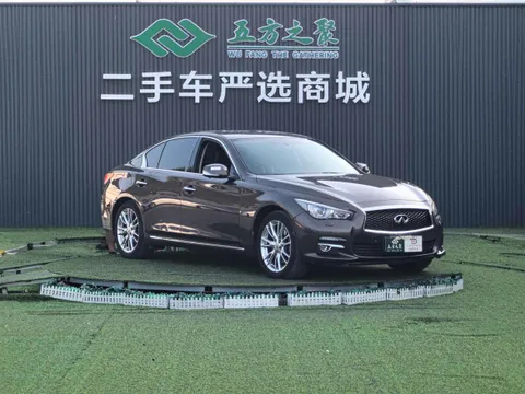 Infiniti Q50L
