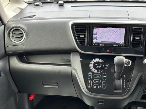 Mitsubishi eK Space Custom