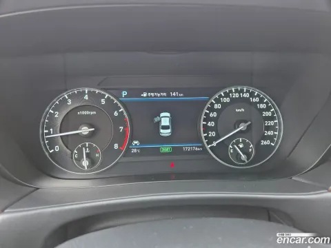 Genesis G90 (EQ900)