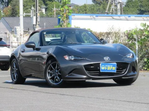 Mazda MX-5 (Roadster)
