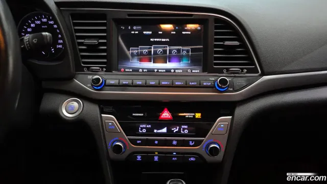 Hyundai Elantra (Avante)