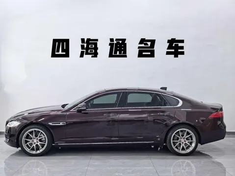 Jaguar XFL