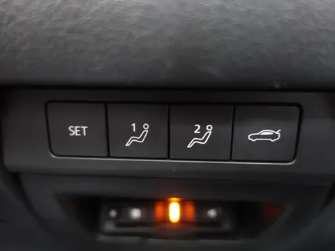 Mazda MAZDA3 Sedan
