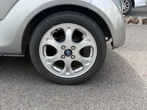 Subaru R1