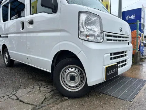 Nissan Clipper