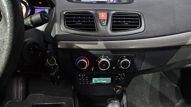 Renault SM3