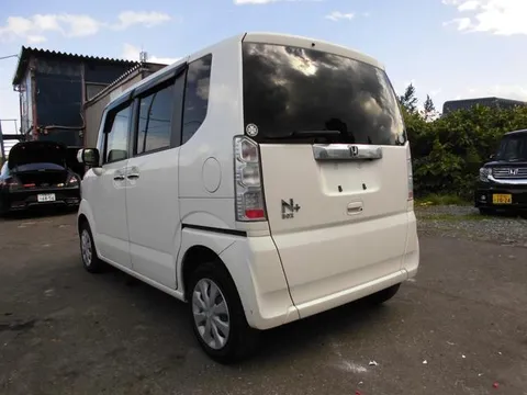 Honda N-BOX Plus