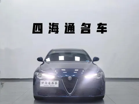Alfa Romeo Giulia
