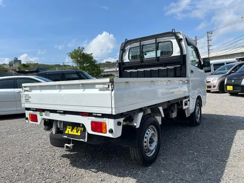 Nissan Clipper Truck