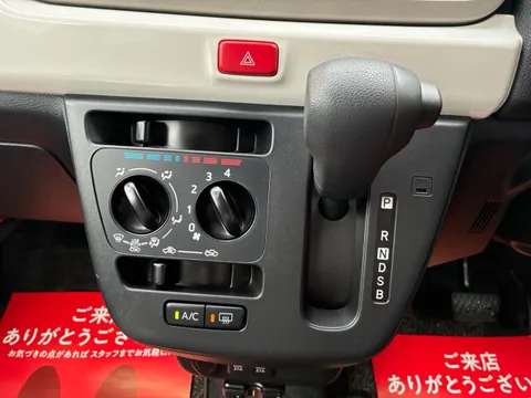 Daihatsu Mira Tocot