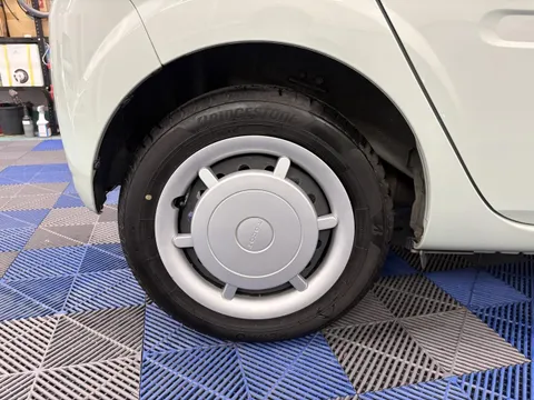 Daihatsu Mira Tocot