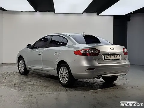 Renault SM3