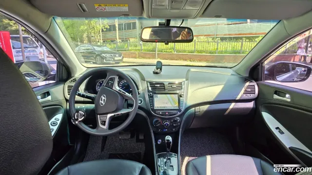 Hyundai Accent