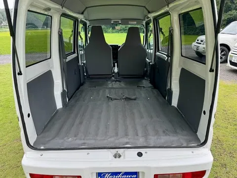 Mitsubishi Minicab Van