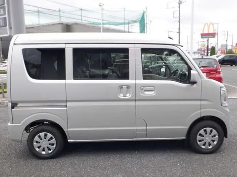 Nissan Clipper