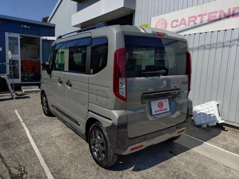 Suzuki Spacia Gear
