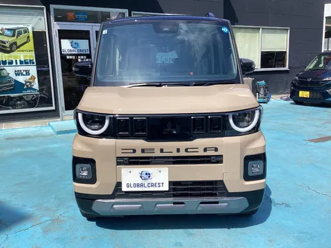 Mitsubishi Delica Mini