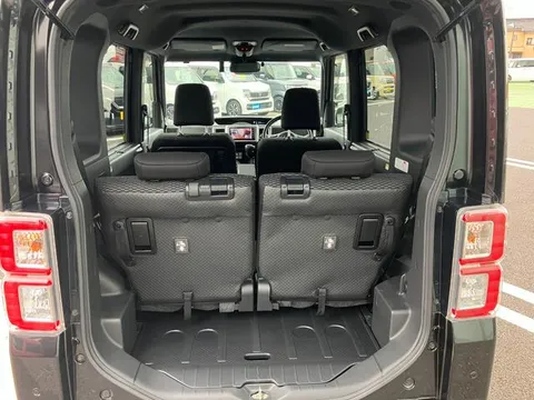Toyota Pixis Mega