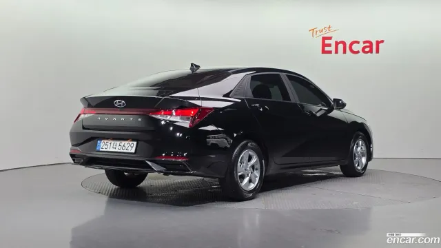 Hyundai Elantra (Avante)