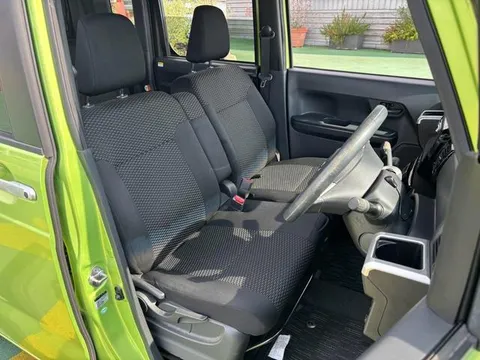 Toyota Pixis Mega