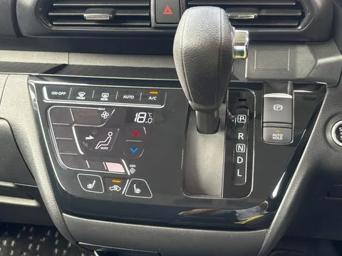 Mitsubishi eK X Space