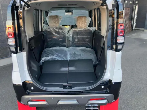 Mitsubishi Delica Mini