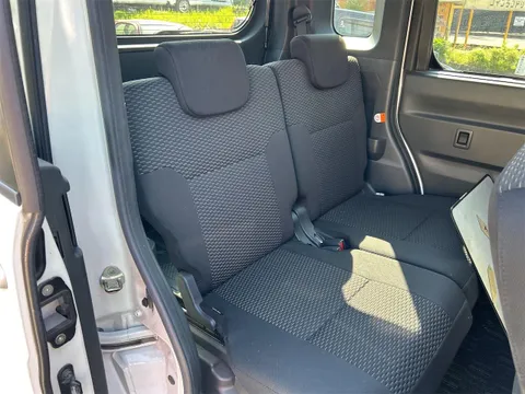 Toyota Pixis Mega