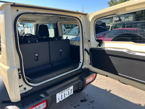 Suzuki Jimny Sierra