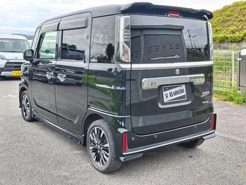 Suzuki Spacia Custom