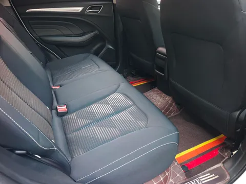 Roewe RX3