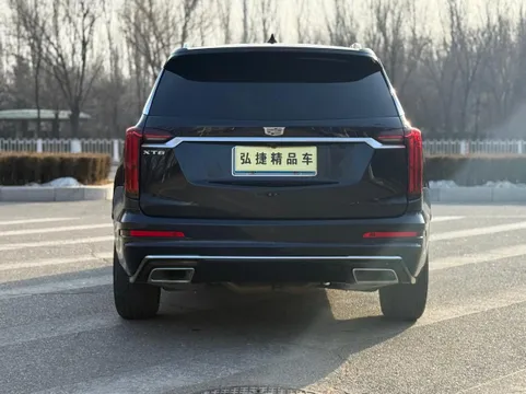 Cadillac XT6