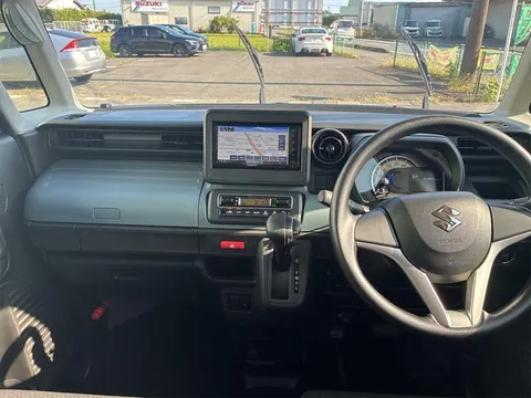 Suzuki Spacia Base