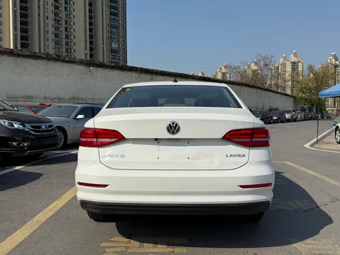 Volkswagen Lavida