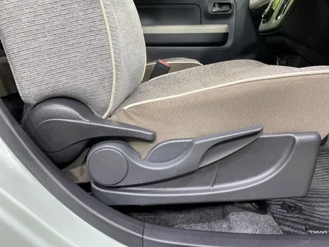 Daihatsu Mira Tocot
