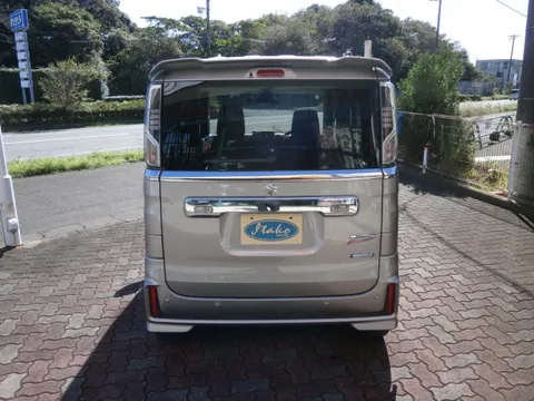 Suzuki Spacia Custom