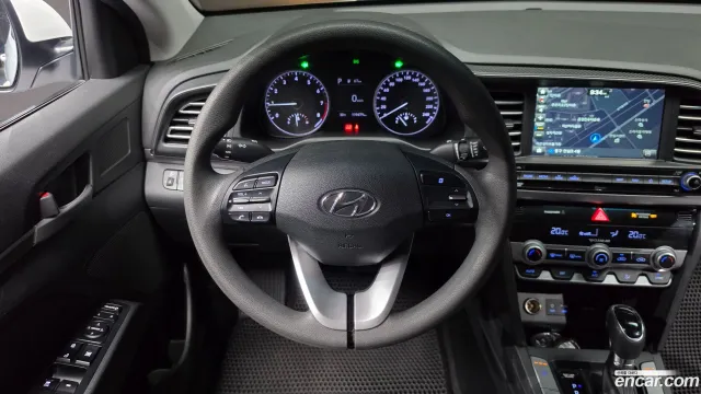 Hyundai Elantra (Avante)