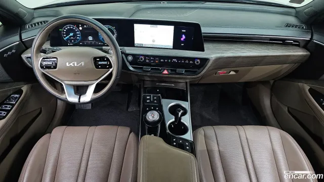 Kia K8