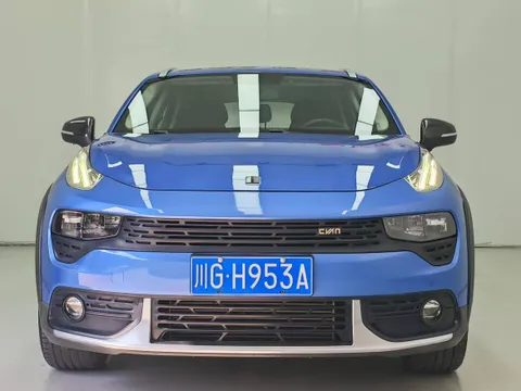Lynk & Co 02