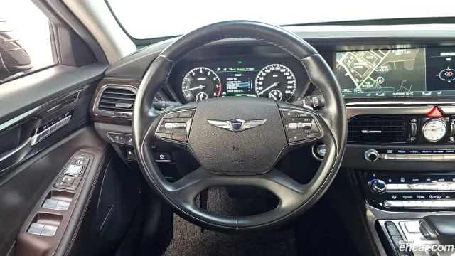 Genesis G90 (EQ900)