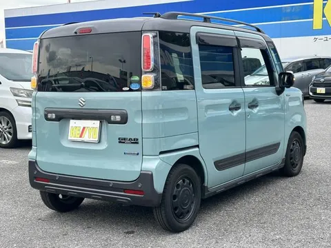 Suzuki Spacia Gear
