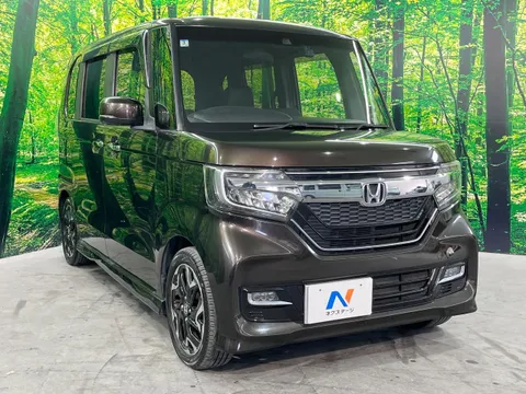 Honda N-BOX Custom