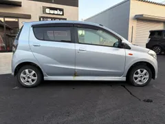 Daihatsu Mira Custom