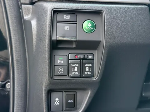Honda Elysion