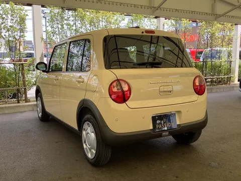 Suzuki Alto Lapin